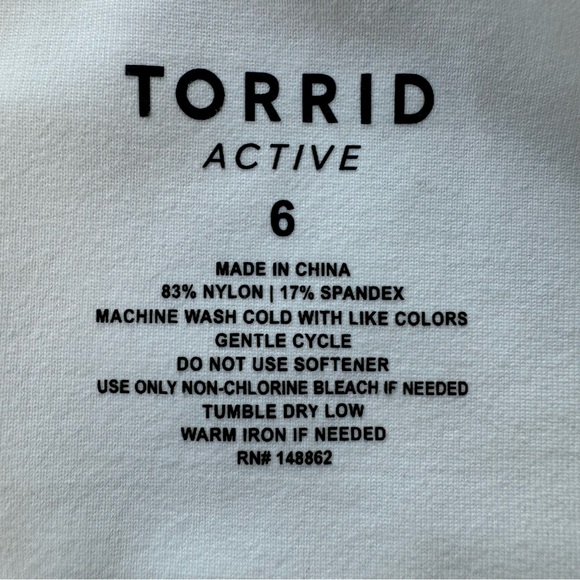 Torrid Active Sports Bra Size 6X 6 Zip Front Wireless Camo Neutral Gym Walking - Picture 11 of 11